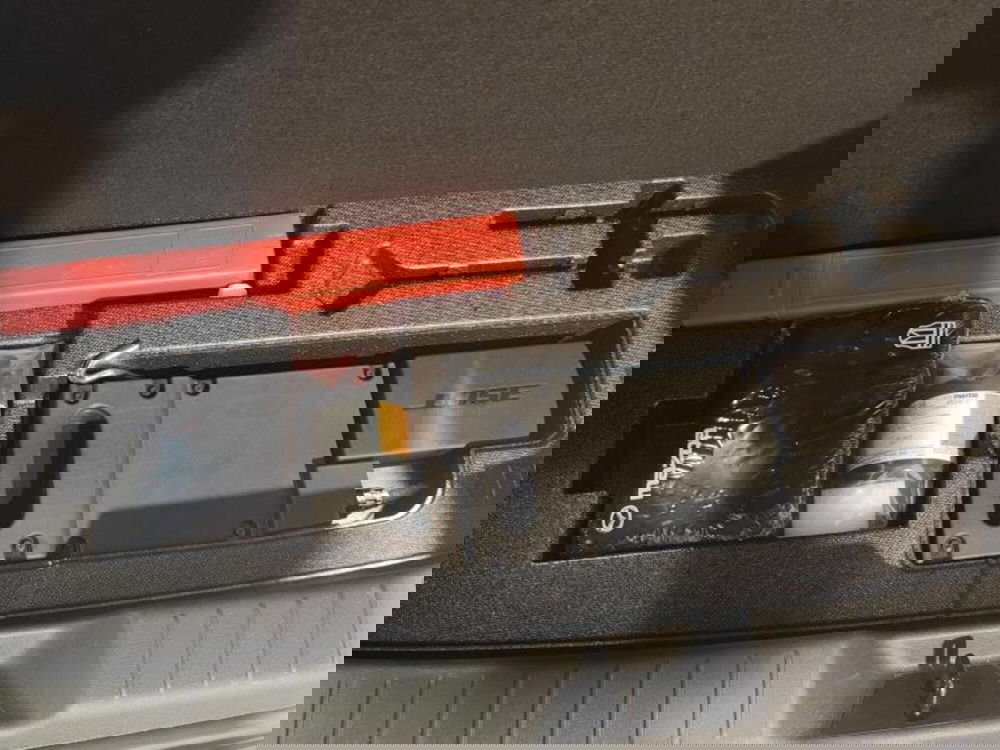 Mazda MX-30 R-EV usata a Genova (19)