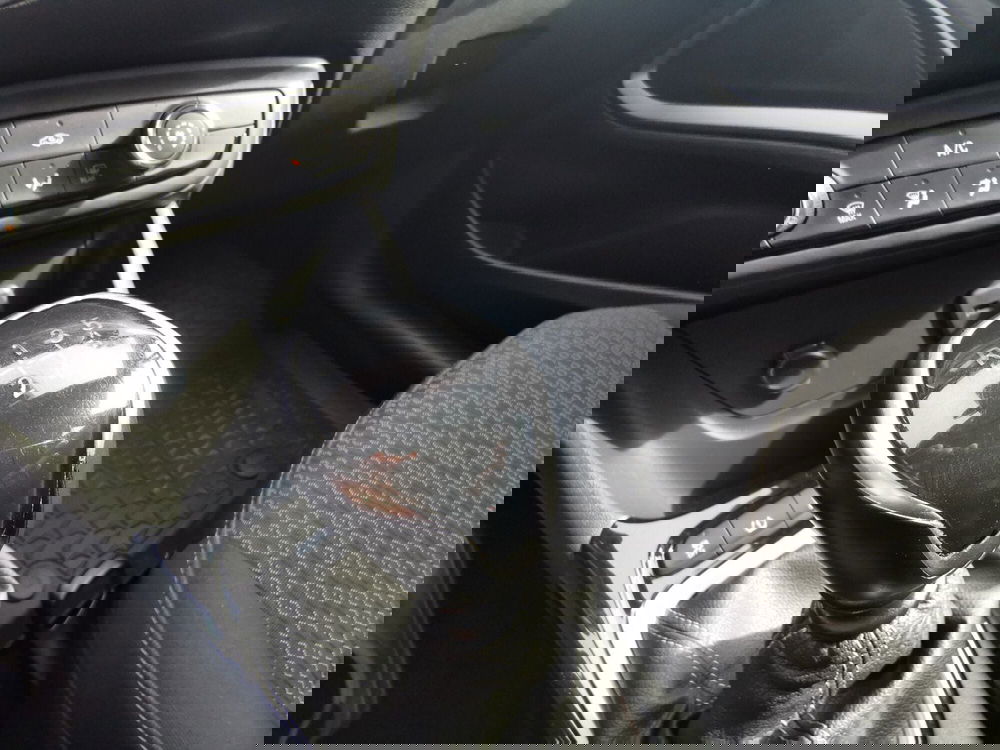 Opel Crossland usata a Taranto (15)