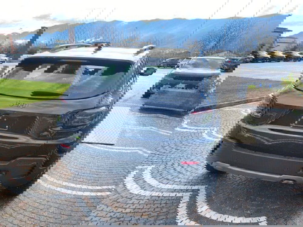 Jeep Avenger nuova a Benevento (11)