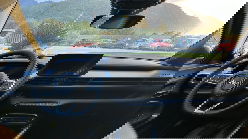 Jeep Avenger nuova a Benevento (20)