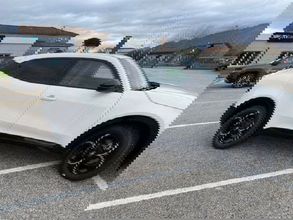 Alfa Romeo Junior nuova a Benevento (10)