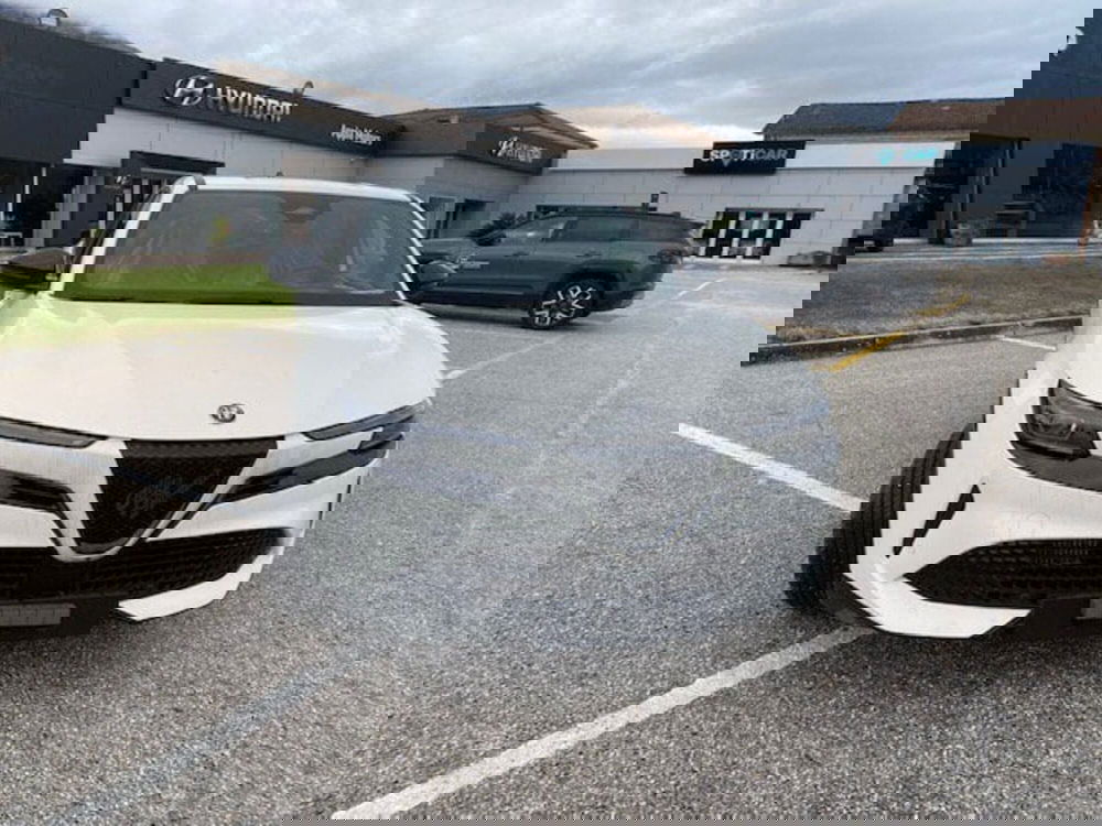 Alfa Romeo Junior nuova a Benevento (6)