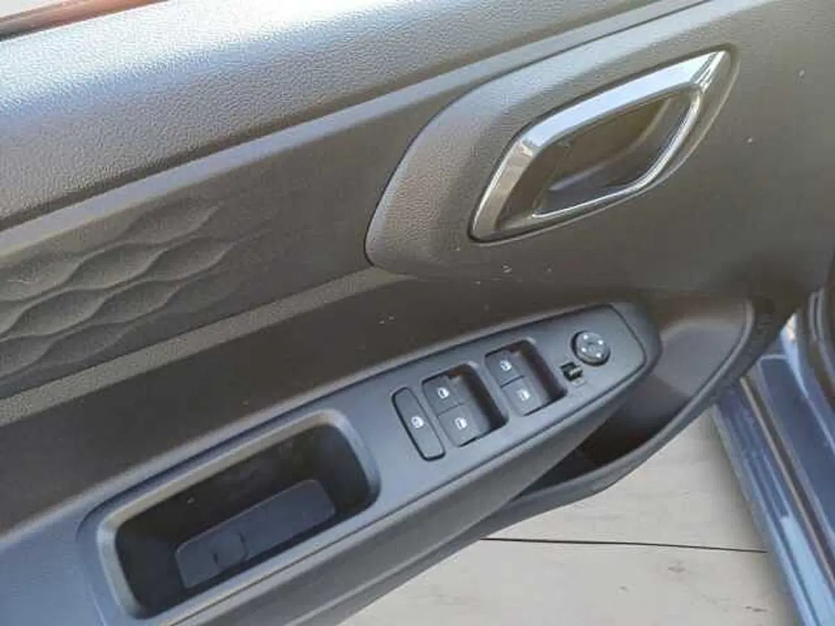 Hyundai i10 nuova a Venezia (16)
