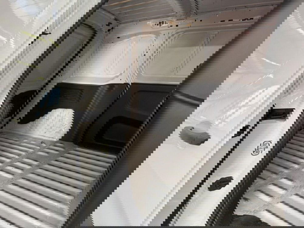 Toyota Proace City Furgone usata a Monza e Brianza (2)