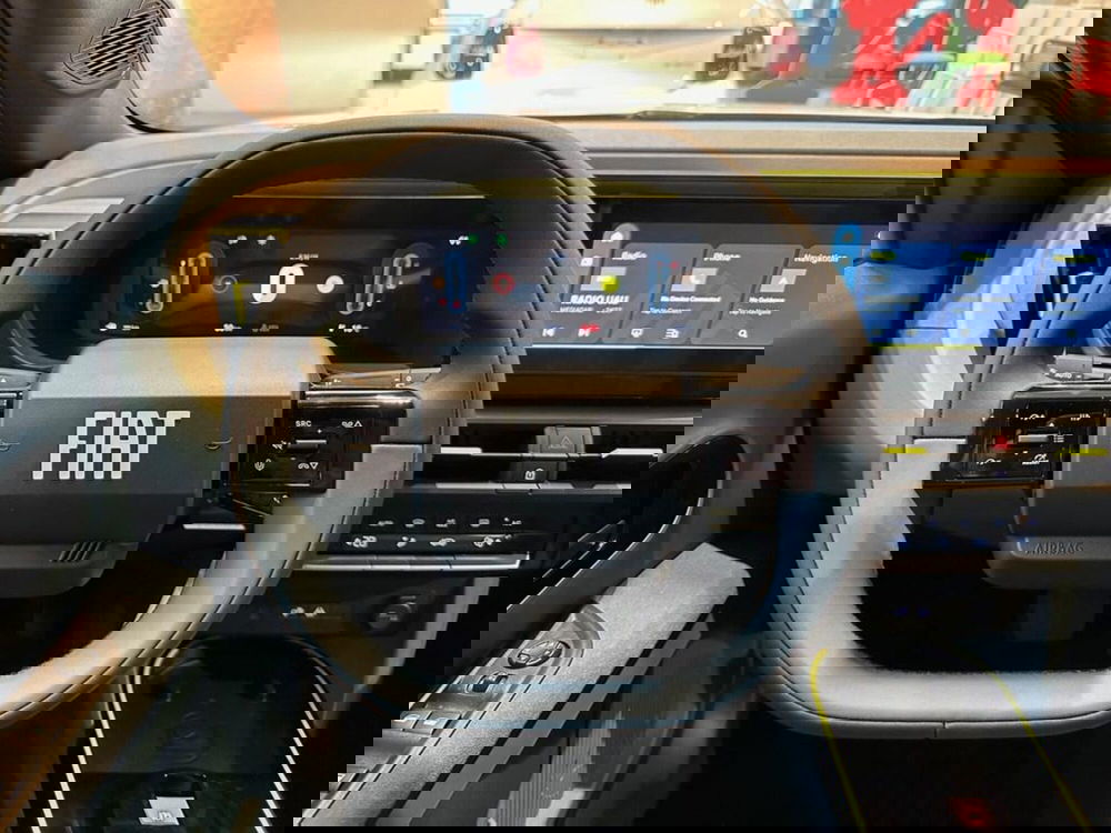 Fiat Grande Panda nuova a Sondrio (14)