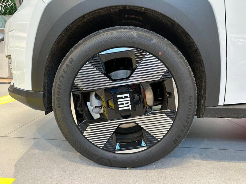 Fiat Grande Panda nuova a Sondrio (9)