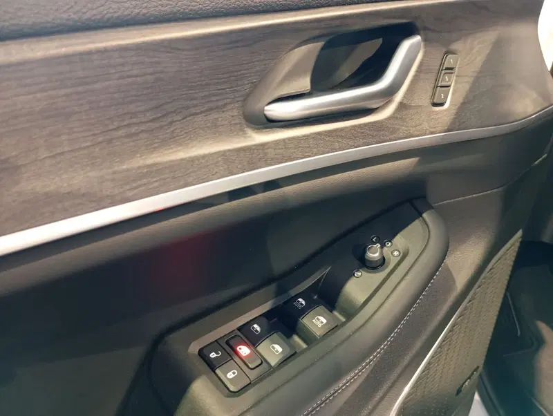 Jeep Grand Cherokee nuova a Macerata (10)
