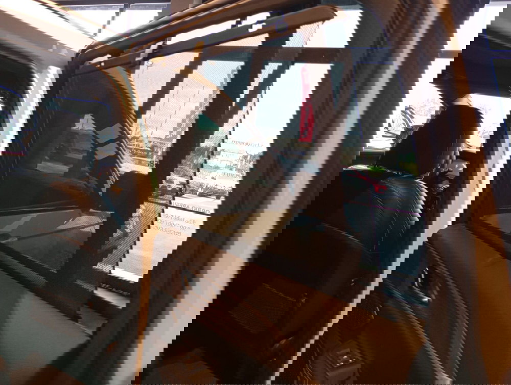 Jeep Grand Cherokee nuova a Macerata (12)