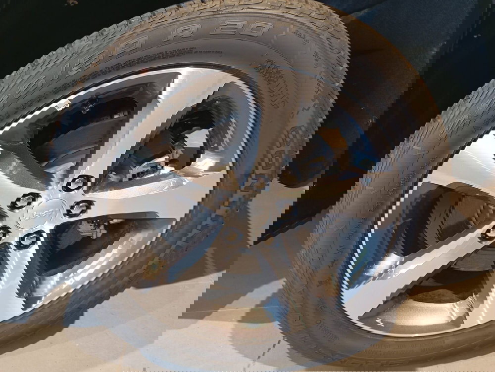 Jeep Grand Cherokee nuova a Macerata (13)