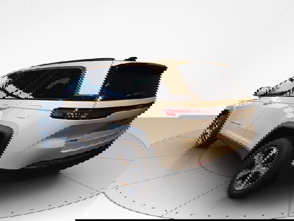 Jeep Grand Cherokee nuova a Macerata (3)