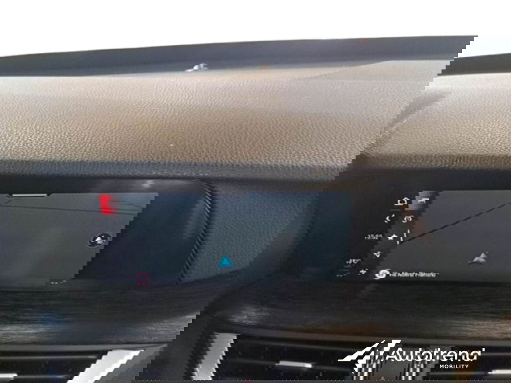 Alfa Romeo Stelvio usata a Bari (11)