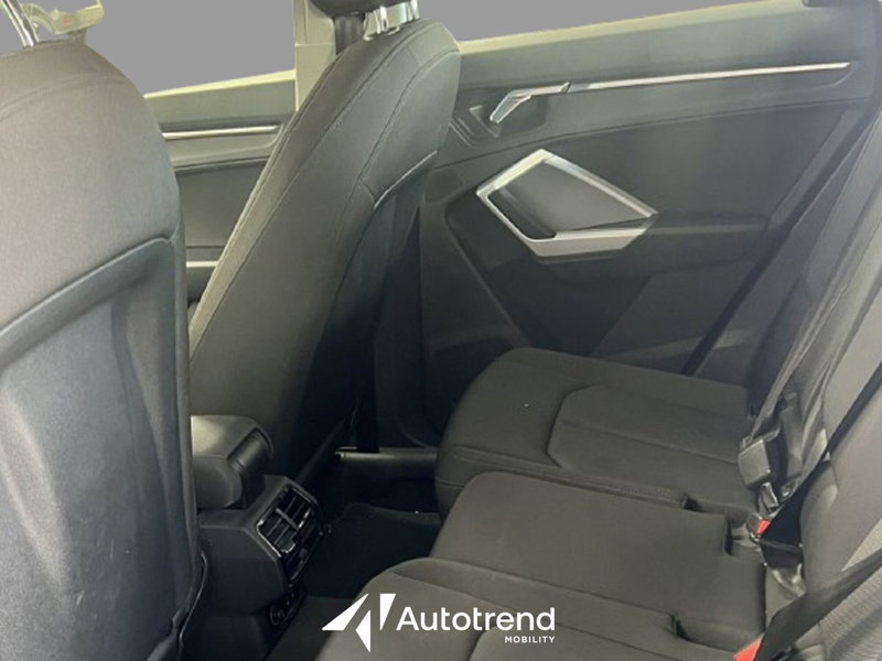 Audi Q3 Sportback usata a Bari (6)