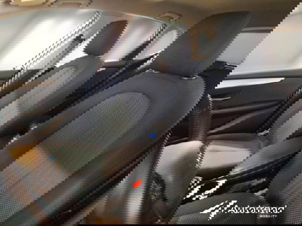 BMW Serie 2 Active Tourer usata a Bari (6)