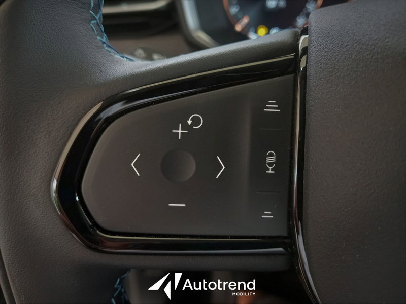 Lynk & Co 01 usata a Bari (10)