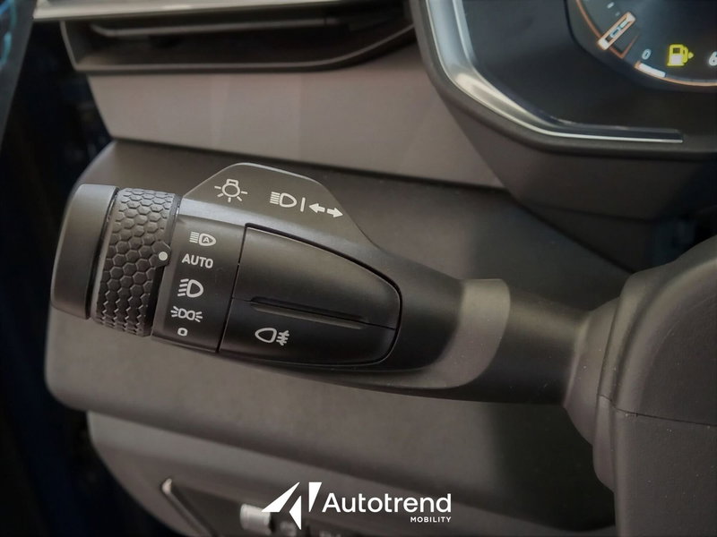 Lynk & Co 01 usata a Bari (12)