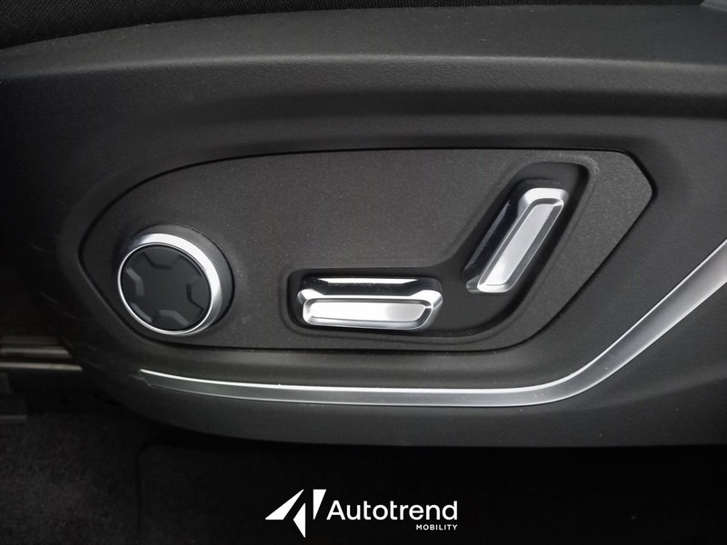 Lynk & Co 01 usata a Bari (17)