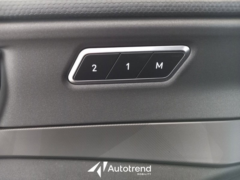 Lynk & Co 01 usata a Bari (18)