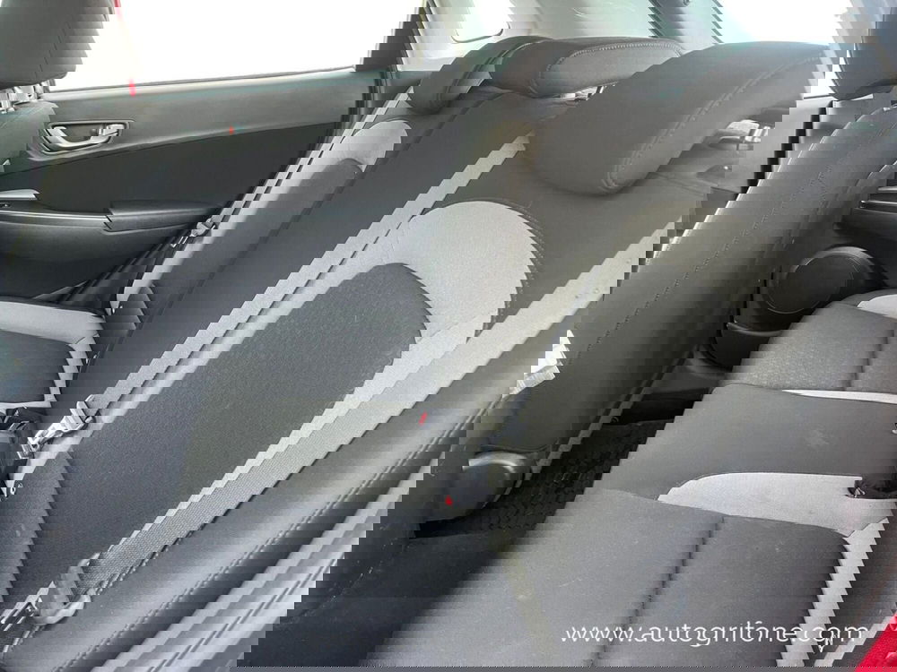 Hyundai Kona usata a Modena (13)