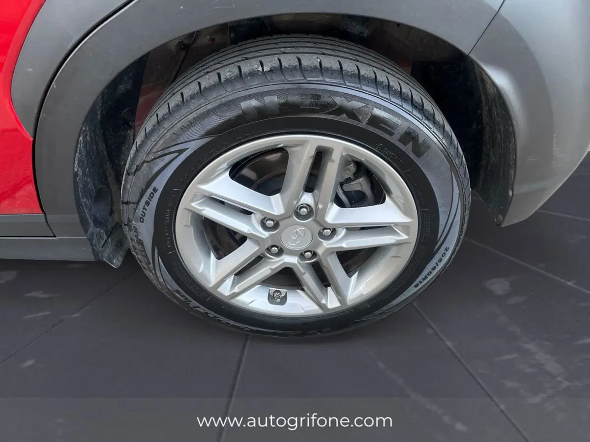 Hyundai Kona usata a Modena (14)