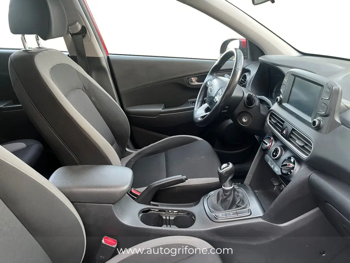 Hyundai Kona usata a Modena (15)