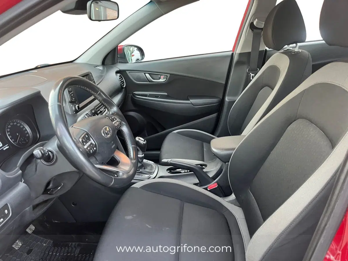 Hyundai Kona usata a Modena (9)