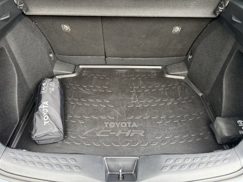 Toyota Toyota C-HR usata a Como (11)