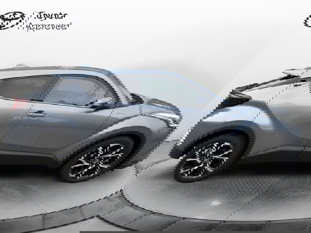 Toyota Toyota C-HR usata a Como (13)