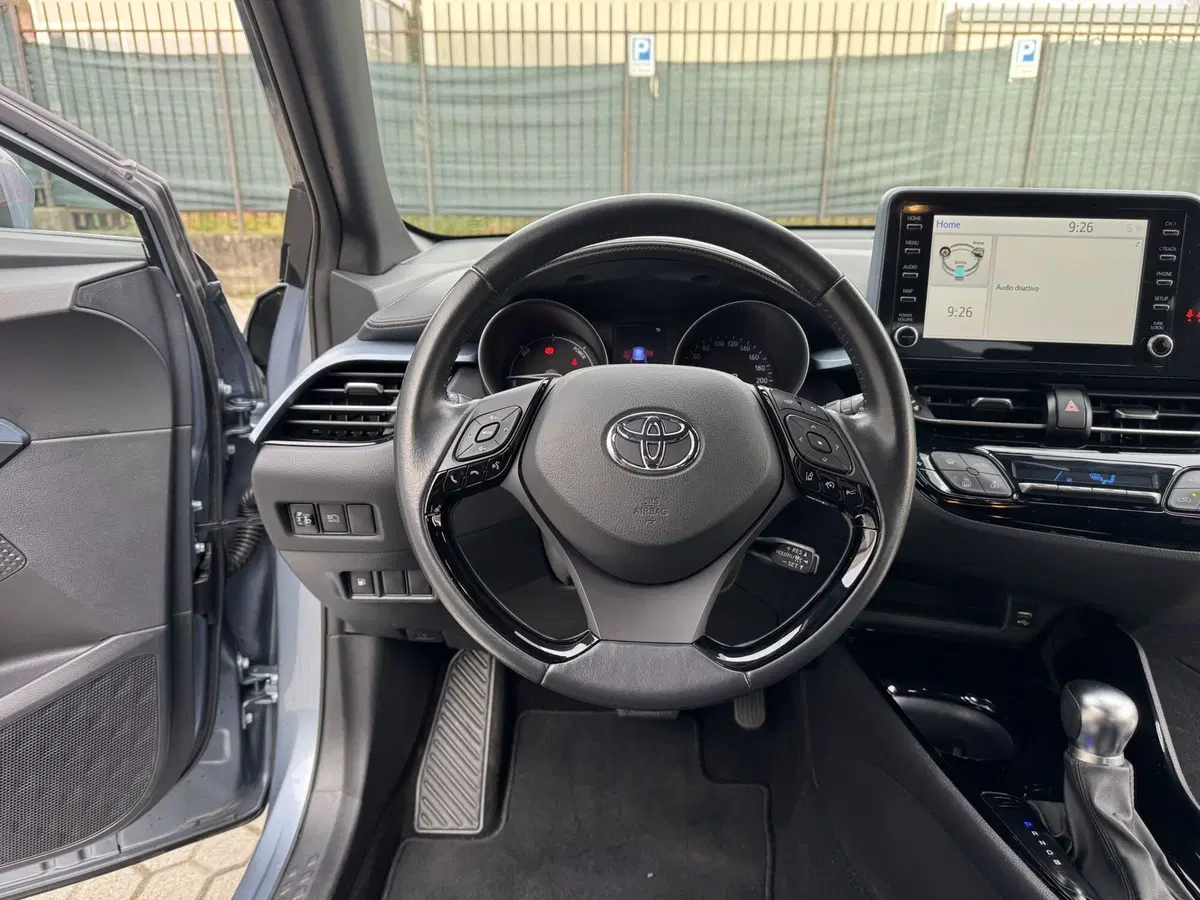Toyota Toyota C-HR usata a Como (9)