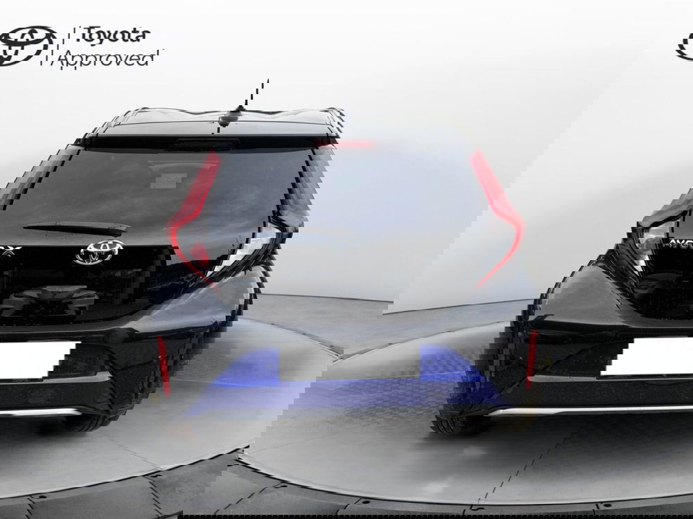 Toyota Aygo X usata a Como (5)