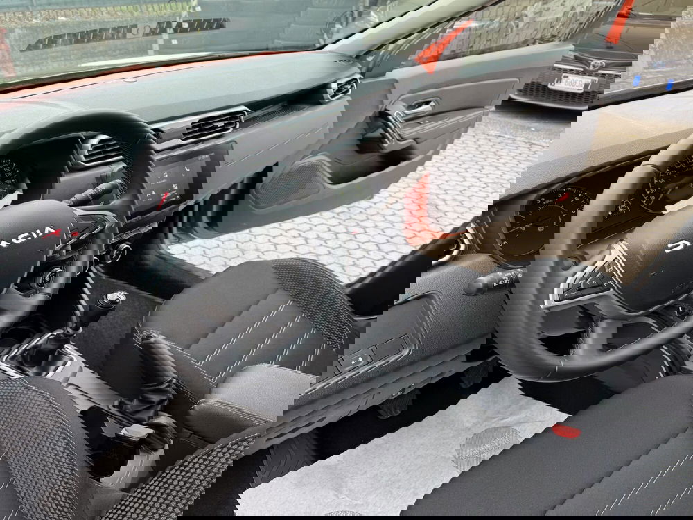 Dacia Duster usata a Como (10)