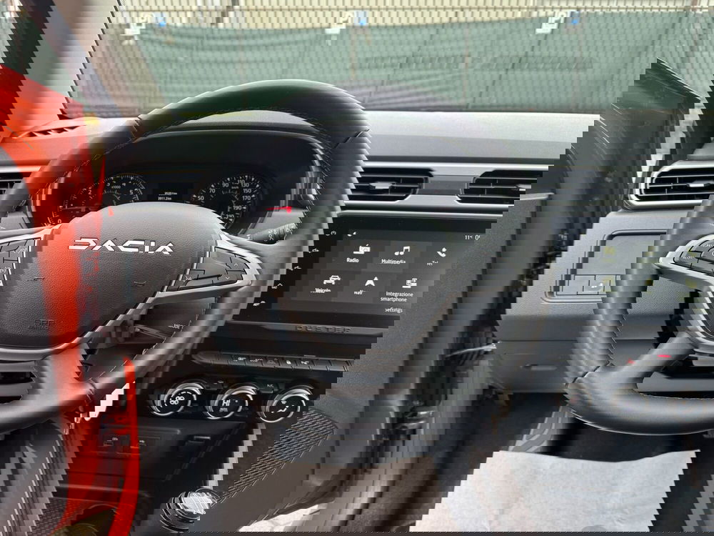 Dacia Duster usata a Como (9)