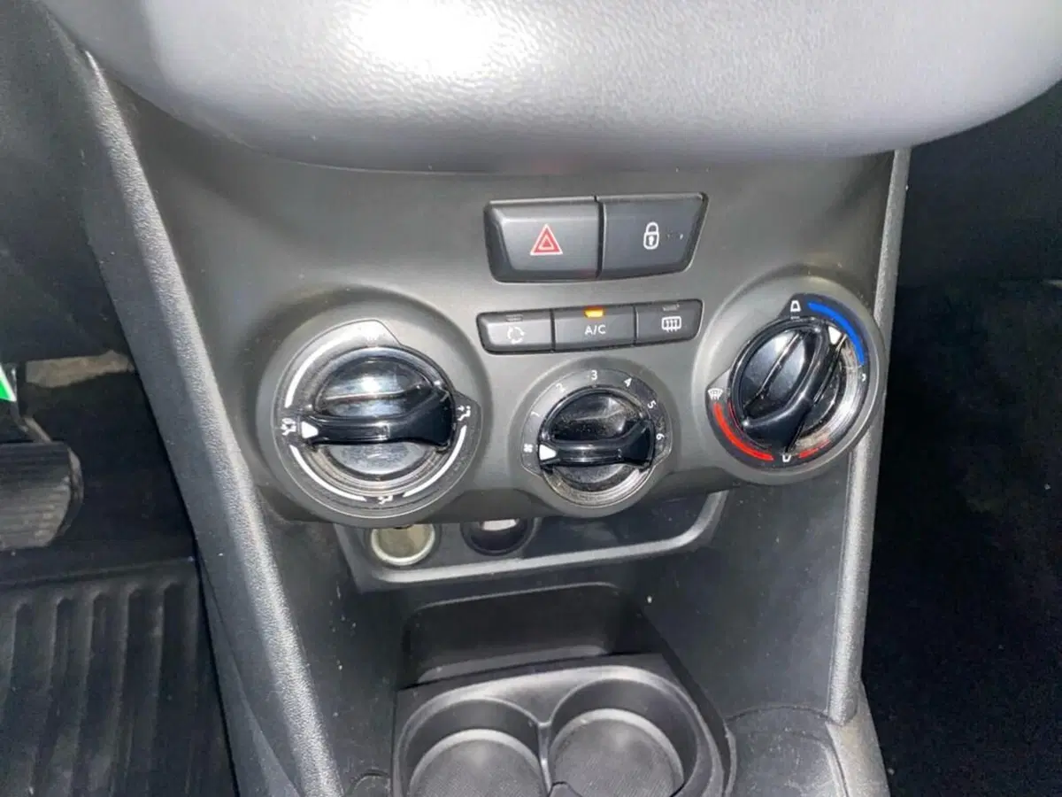 Peugeot 208 usata a Torino (10)