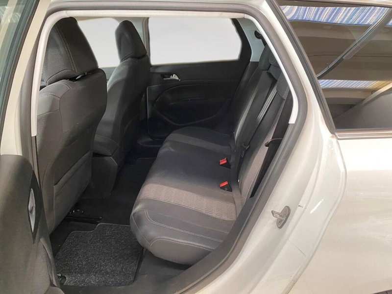 Peugeot 308 SW usata a Torino (8)