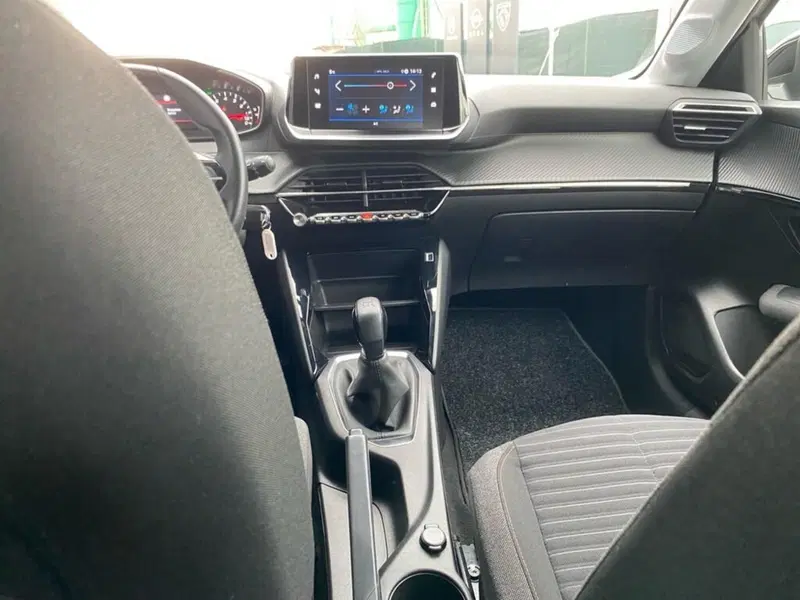 Peugeot 208 usata a Torino (11)