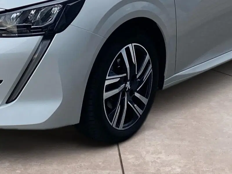 Peugeot 208 usata a Torino (15)