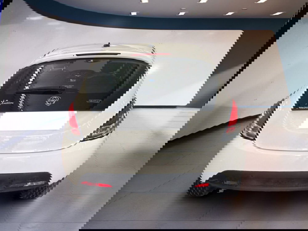 Lancia Ypsilon usata a Torino (5)