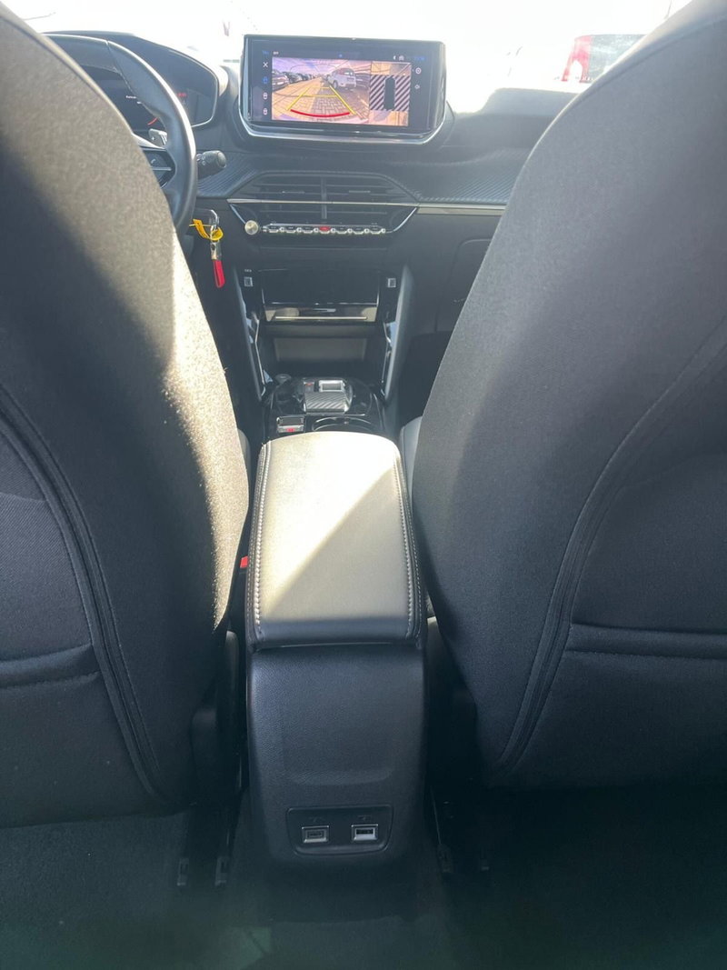 Peugeot 2008 usata a Milano (20)