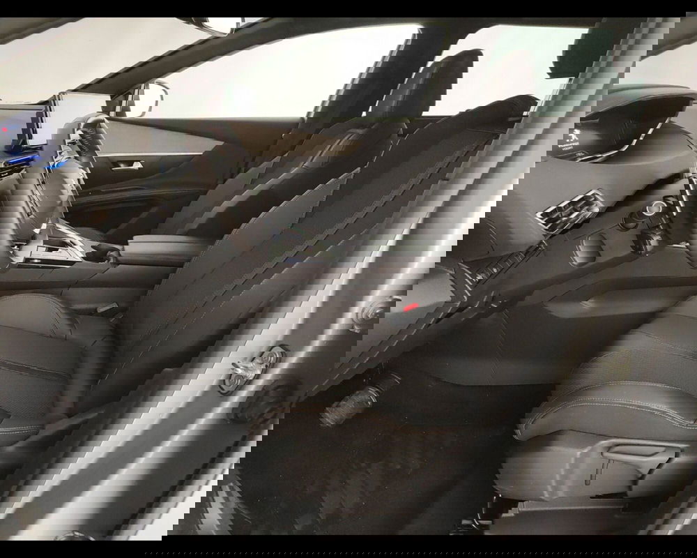 Peugeot 5008 usata a Caserta (17)