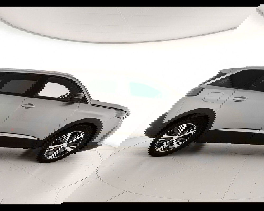 Peugeot 5008 usata a Caserta (8)