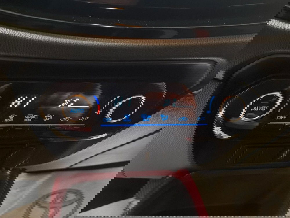 Toyota Aygo X usata a Catania (15)