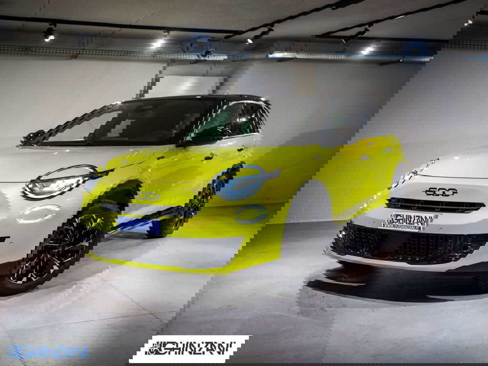 Fiat 600 nuova a Bergamo (2)