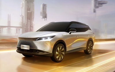 Omoda Omoda 7 SHS-P 1.5 tgdi phev Pure nuova a Verdellino