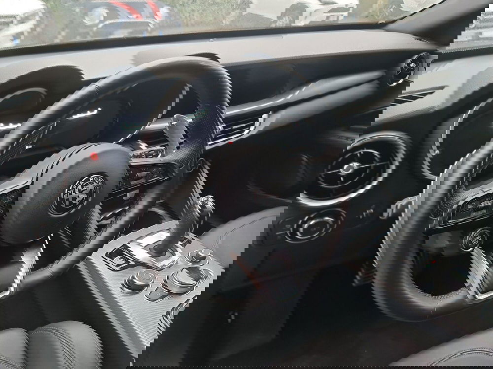 Alfa Romeo Stelvio usata a Bologna (11)