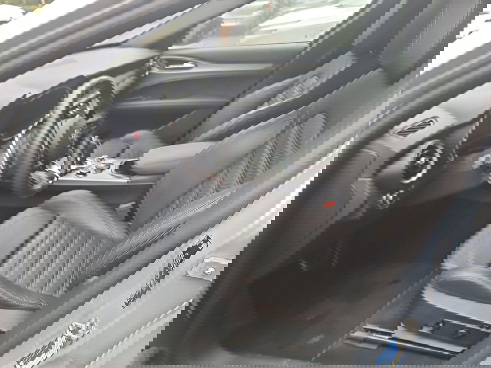 Alfa Romeo Stelvio usata a Bologna (8)