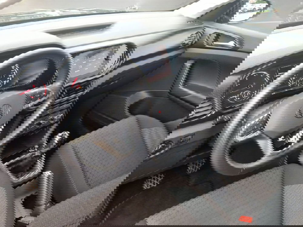 Volkswagen T-Cross usata a Livorno (6)