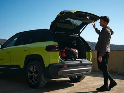 Jeep Compass 1.2 turbo e-hybrid mhev First Edition fwd 145cv edct6 nuova a Tavarnelle Val di Pesa