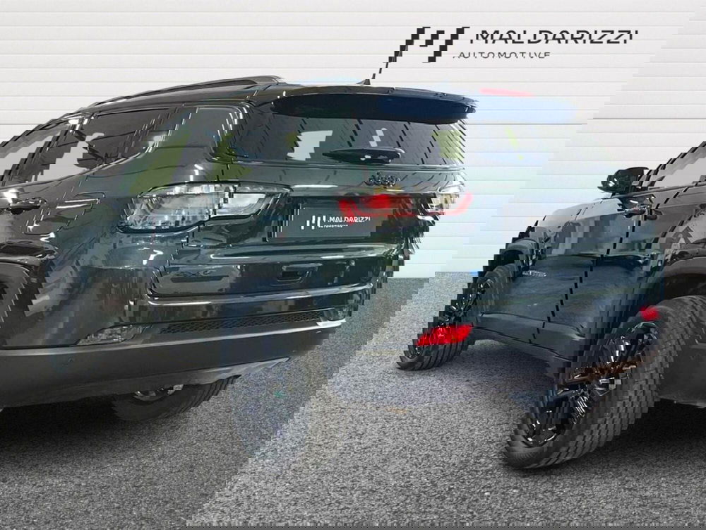 Jeep Compass nuova a Bari (4)