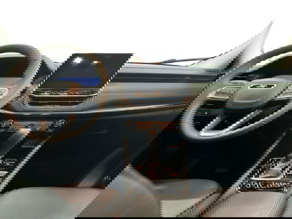 Jeep Compass nuova a Bari (8)