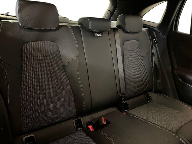 Mercedes-Benz GLA SUV nuova a Milano (16)