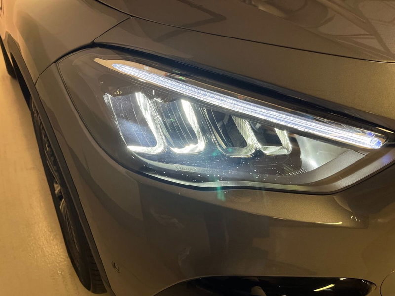 Mercedes-Benz GLA SUV nuova a Milano (7)